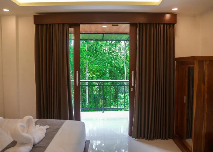 Casa de hóspedes House Of Semar Sari 3*